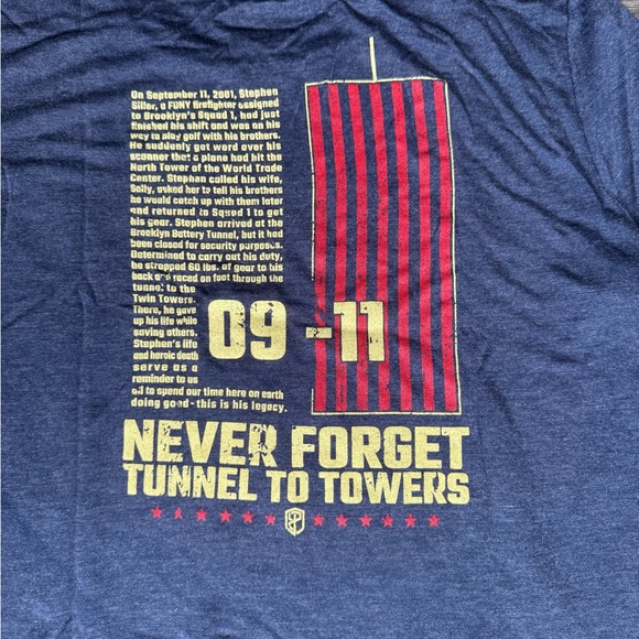 Women’s Born Primitive Navy Blue 9/11 Tribute Cropped Tee - Picture 1 of 5